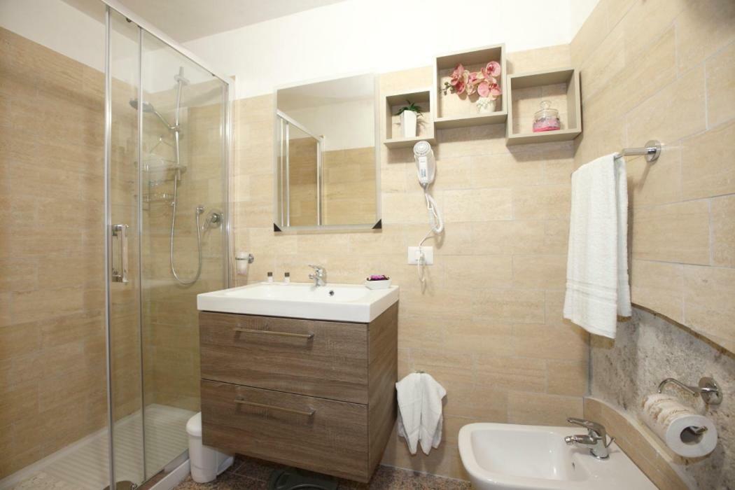 シエーナ Residenza D'Epoca Montanini Bed & Breakfast エクステリア 写真